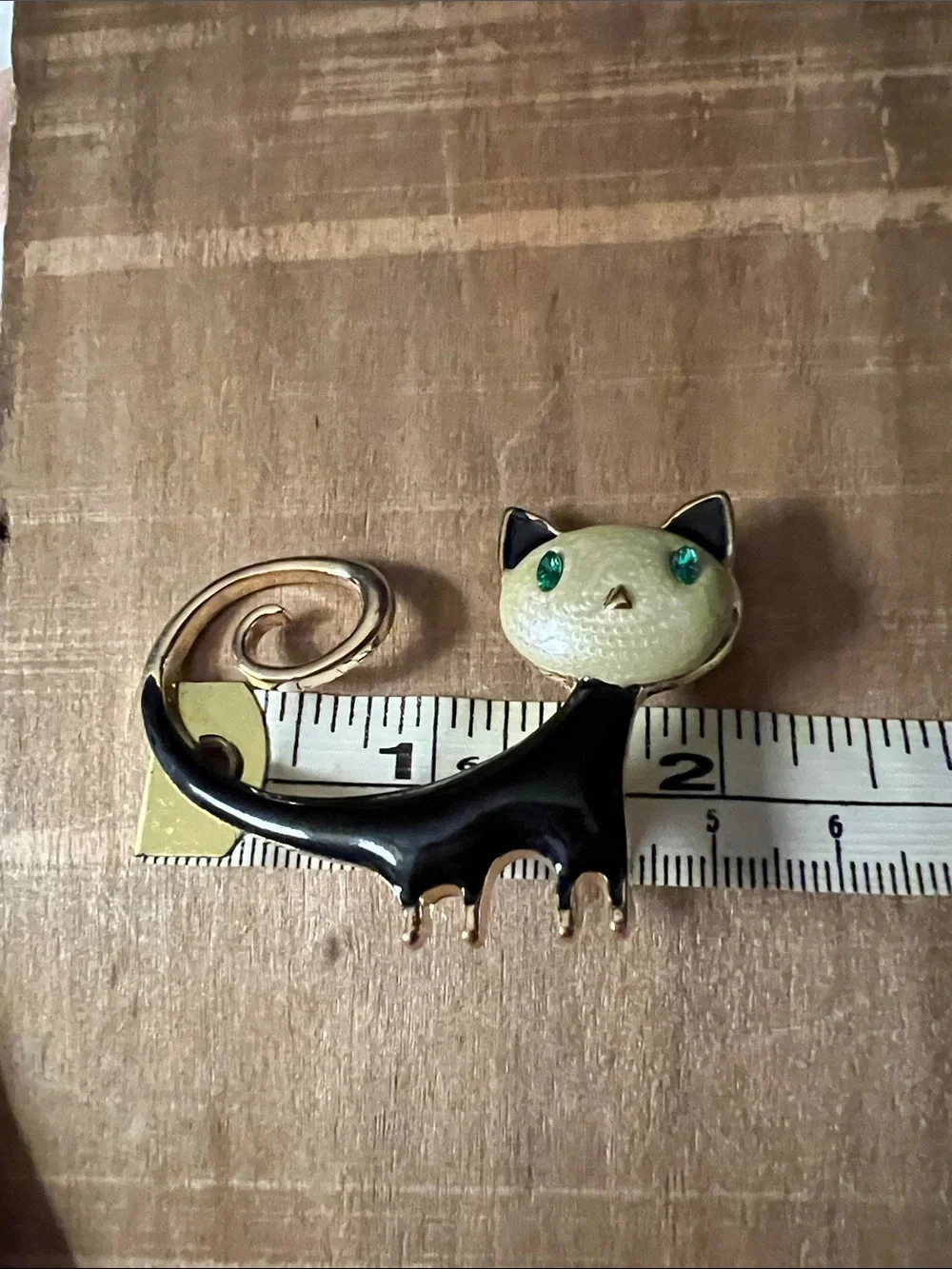 3/$18 Enamel Black Cat Brooch with Cream Face and Green Eyes Lot 6078